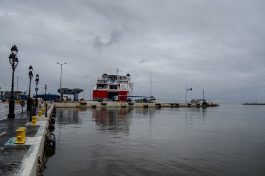 Ζητούν συνάντηση με Τσακαλώτο-Αχτσιόγλου