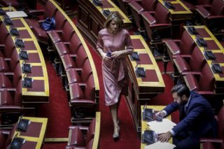 «Γαλάζιες» γκρίνιες