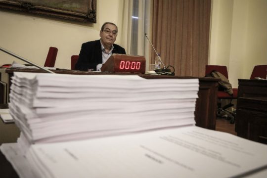 Αρνούνται ευθύνες για τις πανάκριβες αρθροσκοπήσεις Ν.Δ. και ΔΗΣΥ