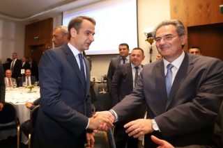 Μητσοτάκης «χτυπά» Τζιτζικώστα