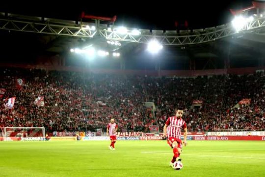 Ζητάει διαιτητές πρώτης κατηγορίας FIFA