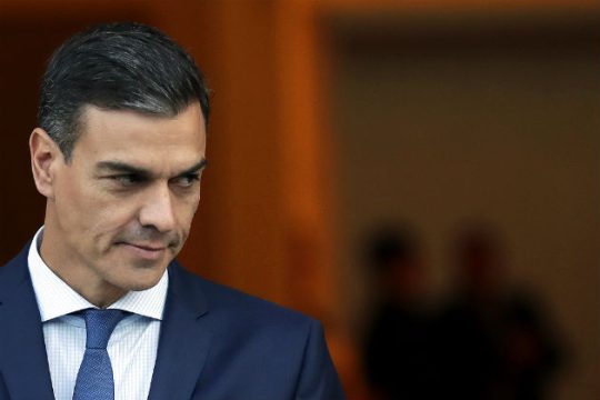 Προειδοποιήσεις Κομισιόν και για τον ισπανικό προϋπολογισμό