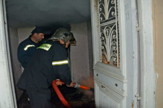 Απανθρακωμένος άνδρας σε ημιυπόγειο στη Θεσσαλονίκη