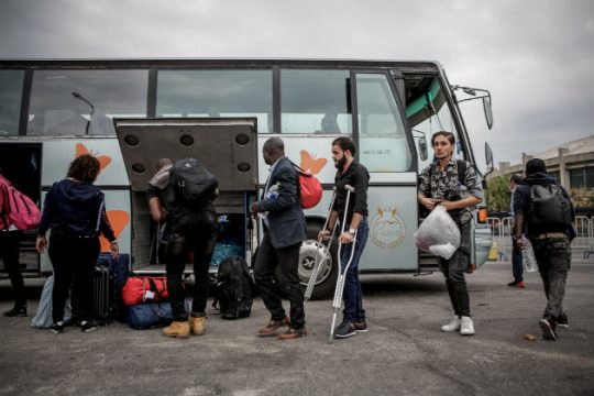 Συνεχίζεται η αποσυμφόρηση των νησιών