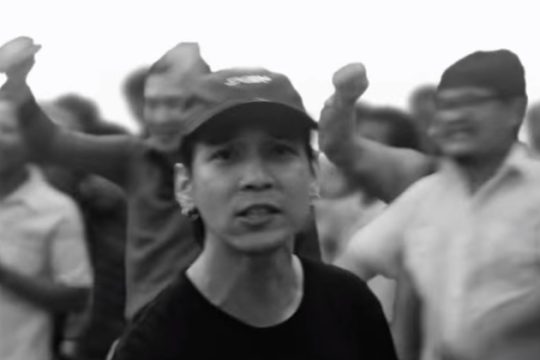 Μία hip hop κολεκτίβα τα βάζει με τη χούντα της Ταϊλάνδης