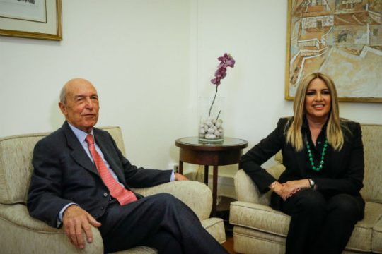 «Θα μείνουν με τη λάσπη στα χέρια»