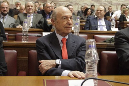 H… σκιά του Σημίτη πάνω από την Ολομέλεια