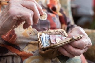 Η περικοπή των συντάξεων ακυρώθηκε πανηγυρικά