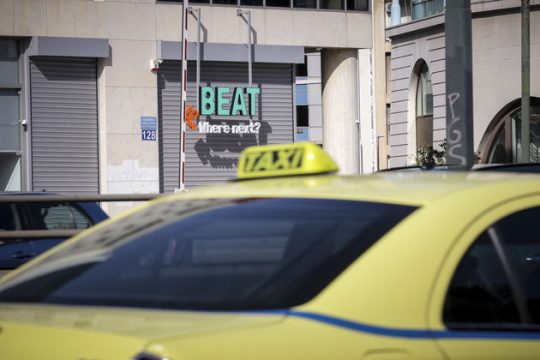 Κούρσα στα… δικαστήρια
