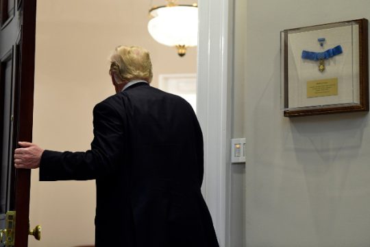 Αμερικανική επίθεση… φιλίας στον ακροδεξιό Μπολσονάρο