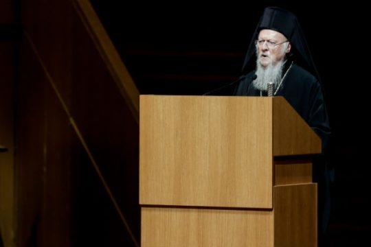 Αντιπροσωπεία του Βαρθολομαίου στην Αθήνα για τη συμφωνία