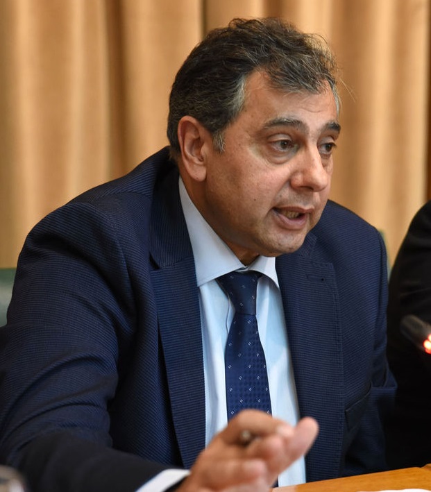 Οι απαντήσεις δόθηκαν,το ερώτημα παραμένει