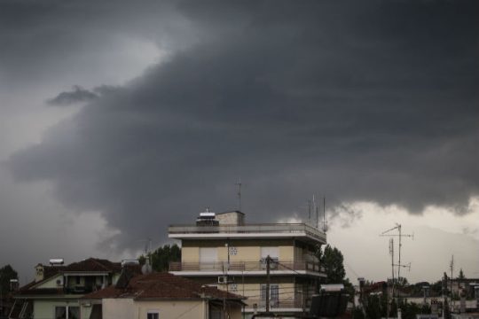 Βροχές, καταιγίδες και χαλαζοπτώσεις φέρνει η «Πηνελόπη»
