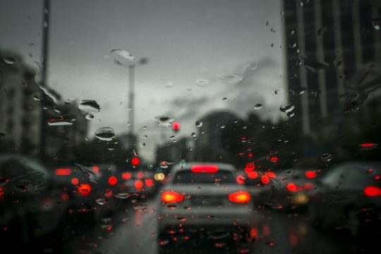 Καταιγίδες και παροδικές χιονοπτώσεις φέρνει η «Πηνελόπη»