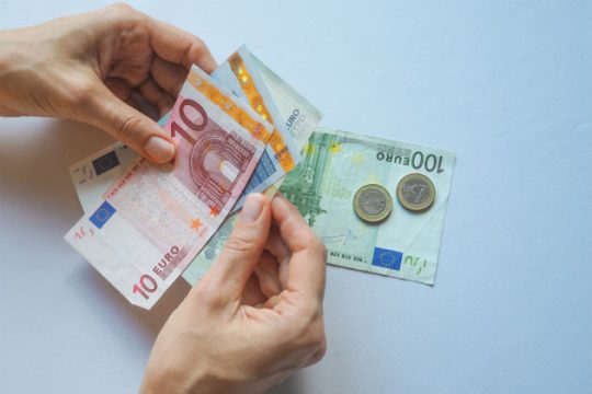 Αυξημένα επιδόματα και παροχές