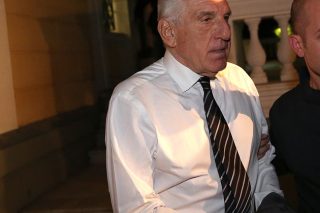 Δεν ανοίγουν τους λογαριασμούς του Γ. Παπαντωνίου