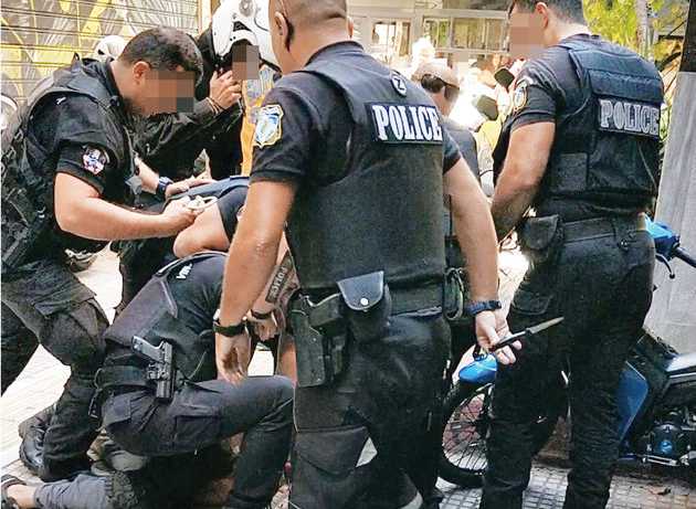 Η οικογένεια του Ζακ μηνύει τους αστυνομικούς και τον διασώστη