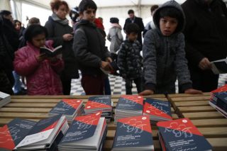 289 εκατ. στην Ελλάδα για τους πρόσφυγες
