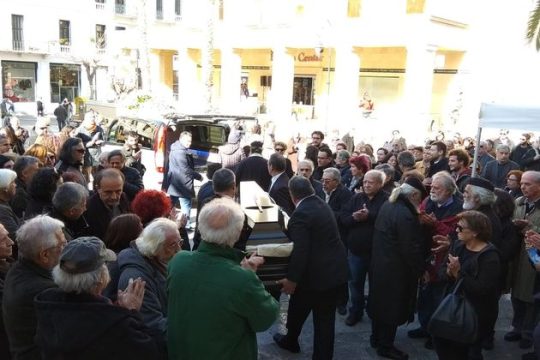 Αποχαιρετισμός στον Ανδρέα Σαββάκη