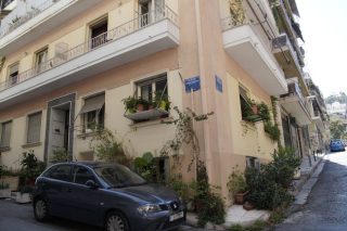 Χριστούγεννα χωρίς νερό για τους πρώην αστέγους της ενορίας στα Εξάρχεια!