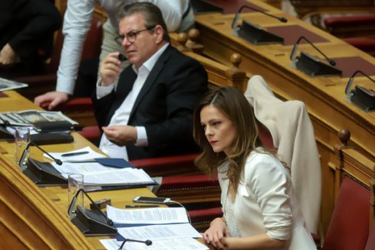 Διεκδικεί ρόλο… μάντη καλών ειδήσεων