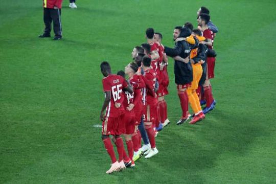 Το μυαλό των «ερυθρολεύκων» στον φορ