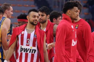 Ολυμπιακός για τετράδα, άνετα 98-77 την Γκραν Κανάρια
