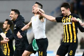 «Καίνε» την ΑΕΚ Αρέγκι και Σιμόες