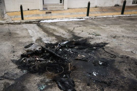 Βρήκαν το αυτοκίνητο, ψάχνουν διαδρομή και δράστες