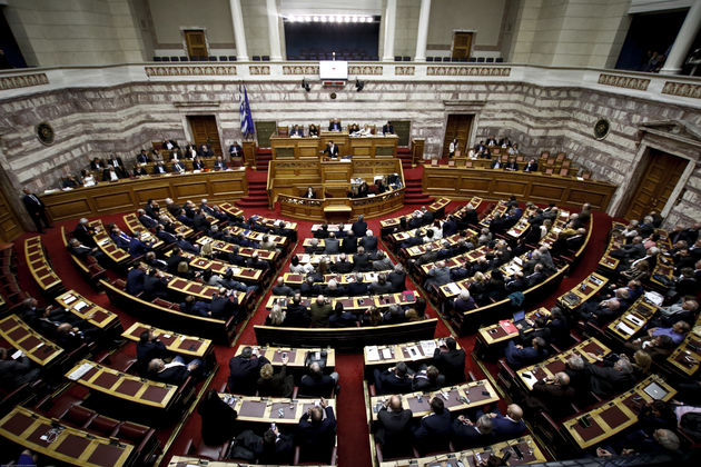 Υπερψηφίστηκε η παράταση συμβάσεων στην καθαριότητα