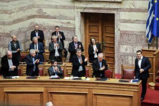 Ο προϋπολογισμός και το πείραμα των χρεοκοπημένων