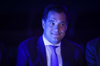 Ούτε τους σκύλους δεν λυπήθηκε ο Άδωνις