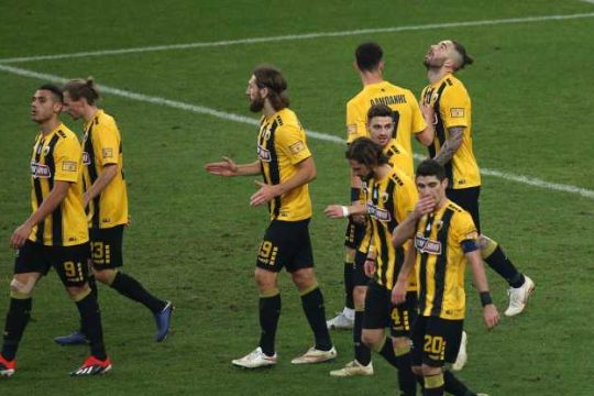 Δύο στόχους στα χαφ έχει η ΑΕΚ