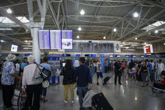 Συνελήφθη διακινητής με 12 κιλά ηρωίνη στο «Ελ. Βενιζέλος»