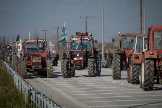 Συσκέψεις συγκαλεί η επιτροπή μπλόκων εν όψει αγροτικών κινητοποιήσεων
