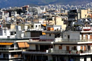Παραμένει στο «ψυγείο» ο φόρος υπεραξίας