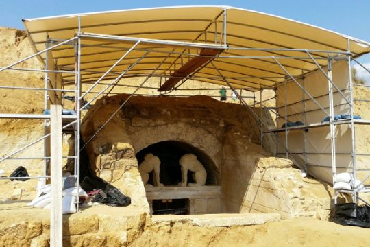 «Η ανασκαφή του 2014 δημιούργησε προβλήματα στην Αμφίπολη»