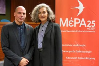 Στο DiEM25 και η Σακοράφα