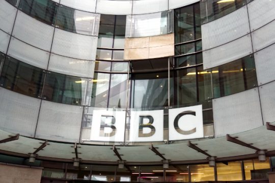 Ρωσοβρετανική κόντρα με το BBC στο επίκεντρο