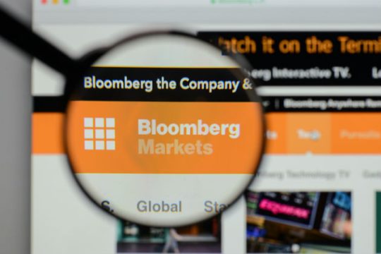 Bloomberg: Ικανοποιητική η πορεία της Ελλάδας στην ευρωζώνη