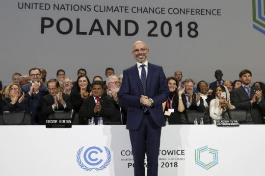 Οι ελπίδες σωτηρίας του πλανήτη λιώνουν σαν τους πάγους