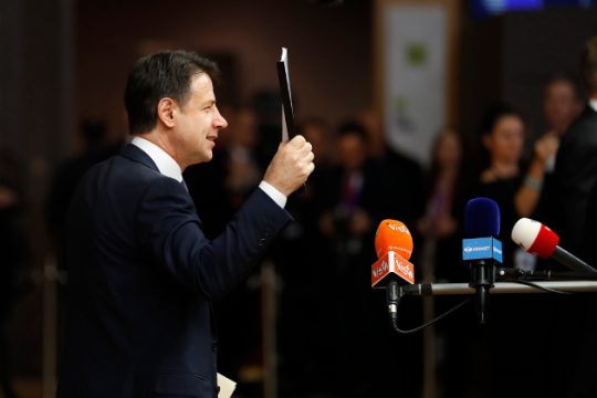 «Πράσινο φως» στον προϋπολογισμό από την ιταλική Βουλή