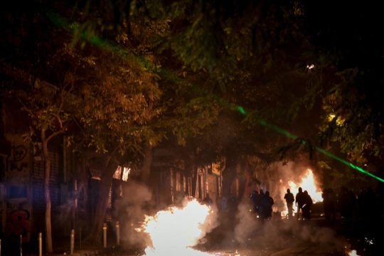 Ποινικές διώξεις στους 13 συλληφθέντες από τα επεισόδια στα Εξάρχεια