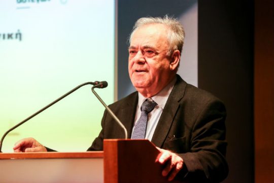 Υπ. Οικονομίας: Ευκαιρίες για στρατηγικές επενδύσεις
