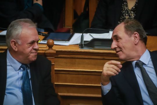 Άγρια κόντρα στη Βουλή με φόντο τη ΔΕΠΑ