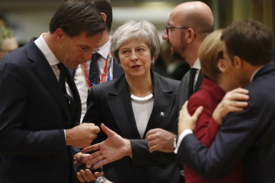 Αποκλείουν μία νέα συμφωνία για το Brexit