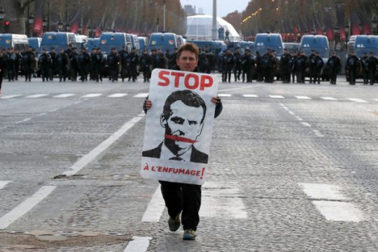 Φορολογήστε τους πλούσιους
