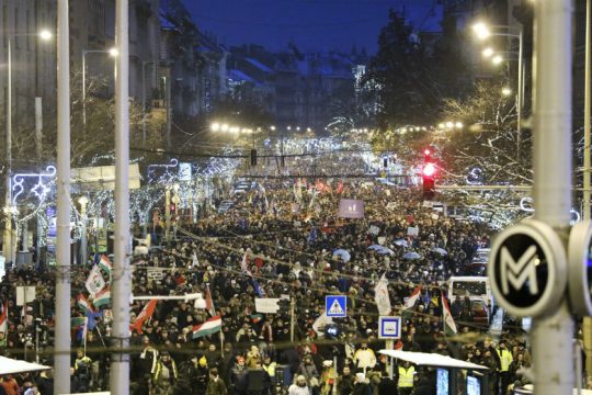 Στους δρόμους οι Ούγγροι κατά της κυβέρνησης Ορμπάν