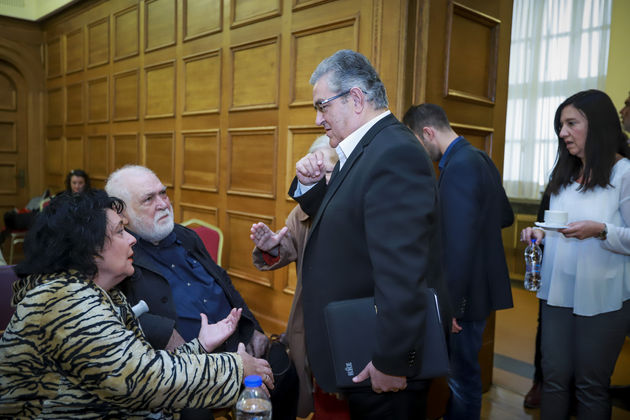 Αναζητώντας συγκλίσεις