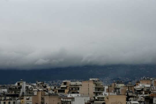 Μάρτης γδάρτης: Επιδείνωση του καιρού με κρύο, σκόνη και βροχές στα ηπειρωτικά